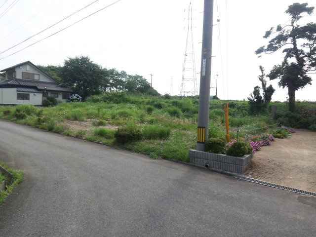 大山町西坪売土地の外観