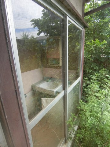 外江町戸建の独立洗面台