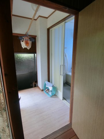 外江町戸建の脱衣所