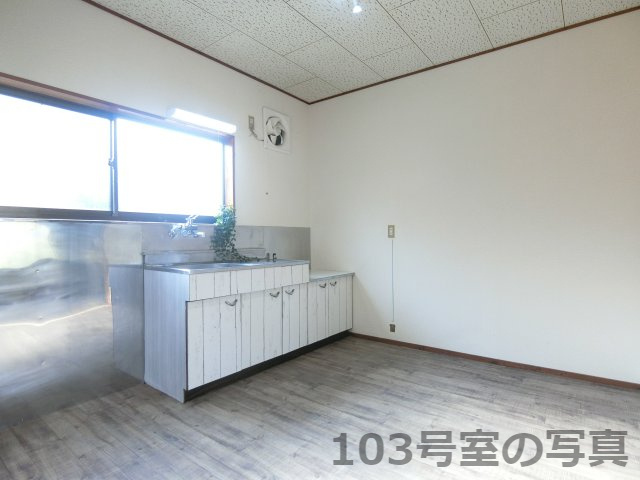 （収益物件）境港市外江町のキッチン