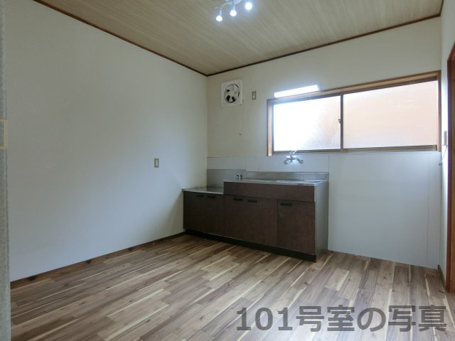 （収益物件）境港市外江町のキッチン