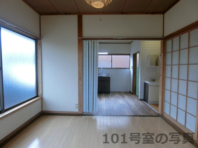 （収益物件）境港市外江町の洋室