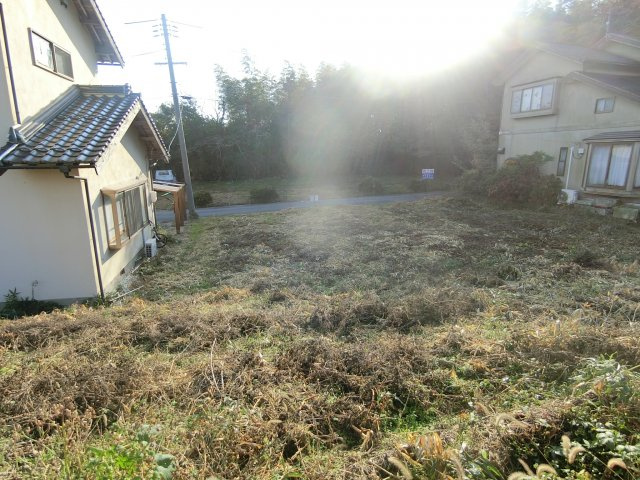 大山町西坪売り土地の外観
