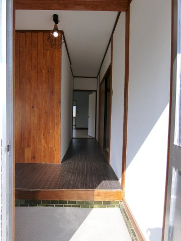 境港市蓮池町戸建て（収益物件）の玄関