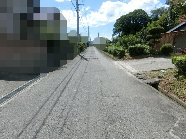 こしきが丘　売地の前面道路含む現地写真