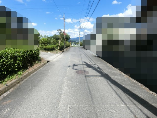 こしきが丘　売地の前面道路含む現地写真
