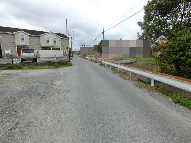 境港市米川町売地の前面道路含む現地写真