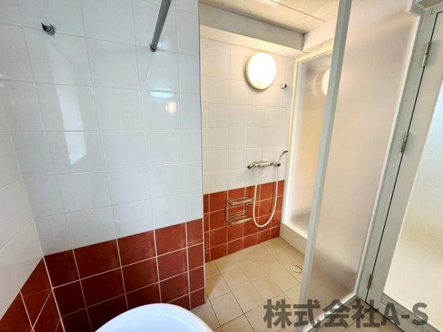 シュタットメゾンⅡのシャワールーム|同間取り画像使用
実際のお部屋と色などが異なる場合がございます。