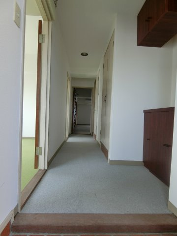 CO-OP錦町マンションの玄関