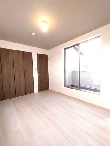 豊中市勝部3丁目戸建の洋室