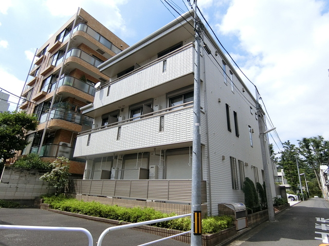 武蔵野市吉祥寺北町３丁目の賃貸マンションの外観