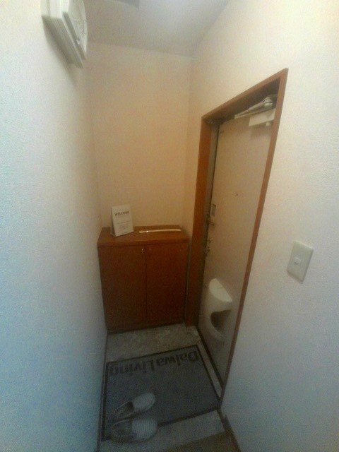 ラフィーネ二ツ屋の玄関