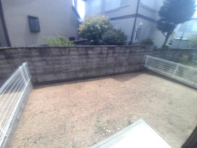 ラフィーネ二ツ屋の庭