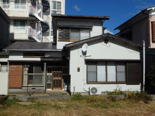 S1635H　西本郷中古住宅の外観
