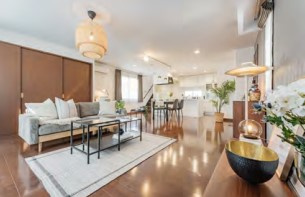 秦野市東田原 セキスイハイムの中古戸建の居間・リビング