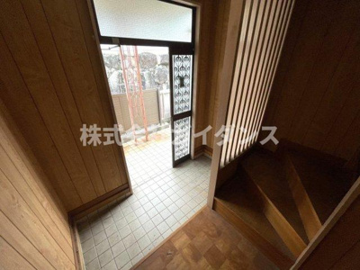 【玄関】 | 平群町春日丘2丁目　中古戸建