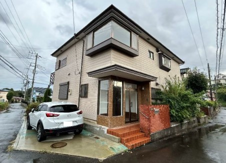 秦野市東田原　中古一戸建ての外観