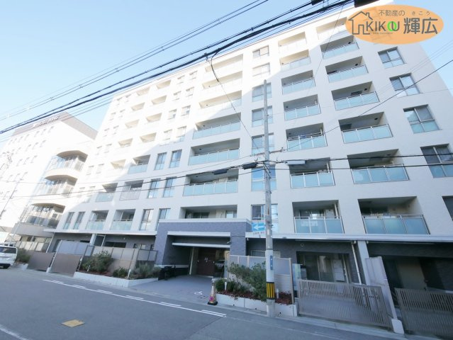 【外観】 | エスコート姫路ザ・レジデンス　3階 | JR「姫路駅」徒歩約10分ですので、通勤、通学に便利ですね。