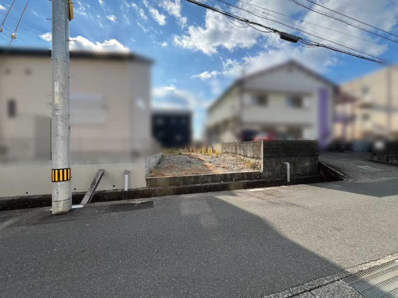 鴨部3丁目　建築条件なし　売土地の前面道路含む現地写真