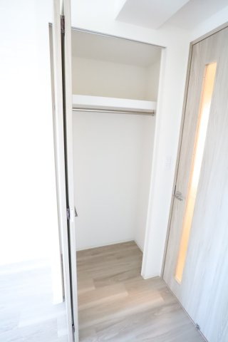 大阪市都島区中野町４丁目の賃貸マンションの収納