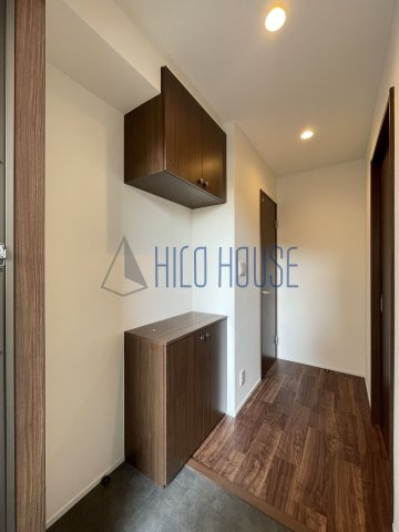 ラルーチェの玄関