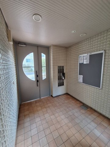 プランドール鎌倉イーストのロビー