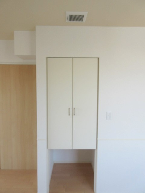 プランドール鎌倉イーストの収納|ペット専用スペース　上部には消臭機能