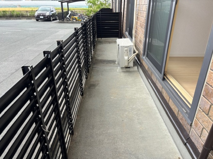 エスポワールのバルコニー|開放的で明るい空間を演出してくれるバルコニーです