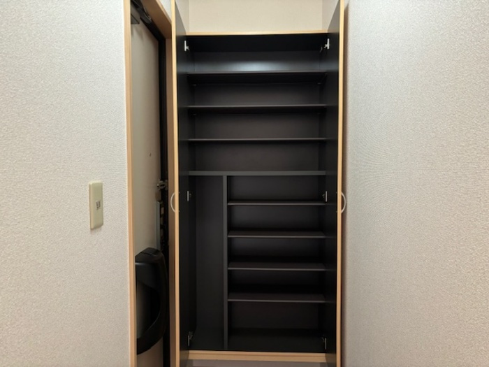 エスポワールの玄関|明るい玄関です