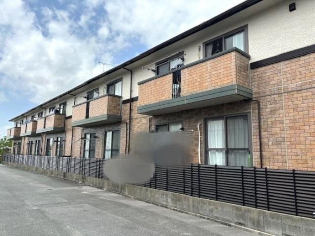 エスポワールのエントランス|毎日通るエントランスはこのようになっています