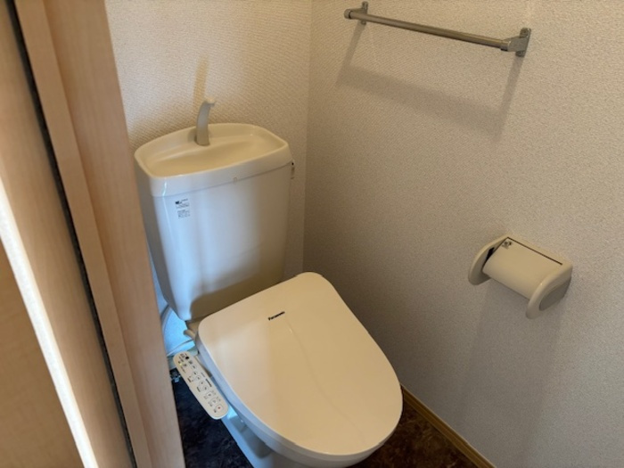 エスポワールのトイレ|ゆったりとした空間のトイレです