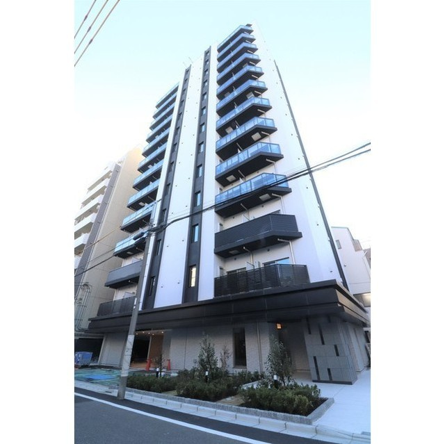 CREATIF UENO IRIYAの外観