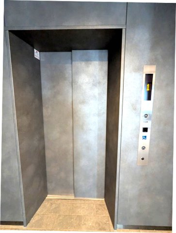 CREATIF UENO IRIYAの設備|タッチキーがないと作動せず、お部屋の鍵の階にしか止まらないセキュリティエレベーターです