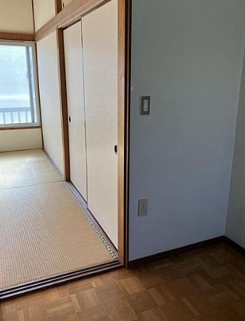 調布市国領町５丁目のアパートの内装