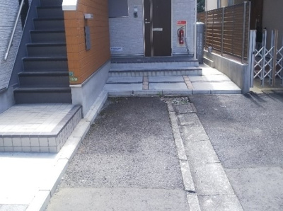 【エントランス】 | Walea 明大前