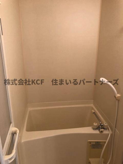 久留米市津福本町の賃貸マンションの浴室|お風呂です