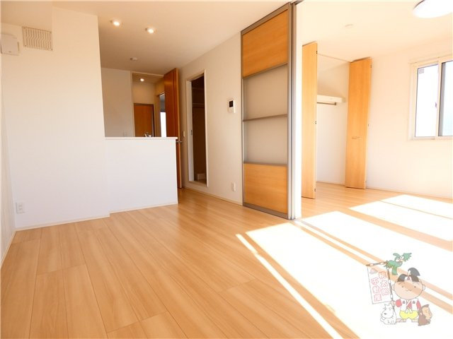 ソレイユ　Ａの居間・リビング