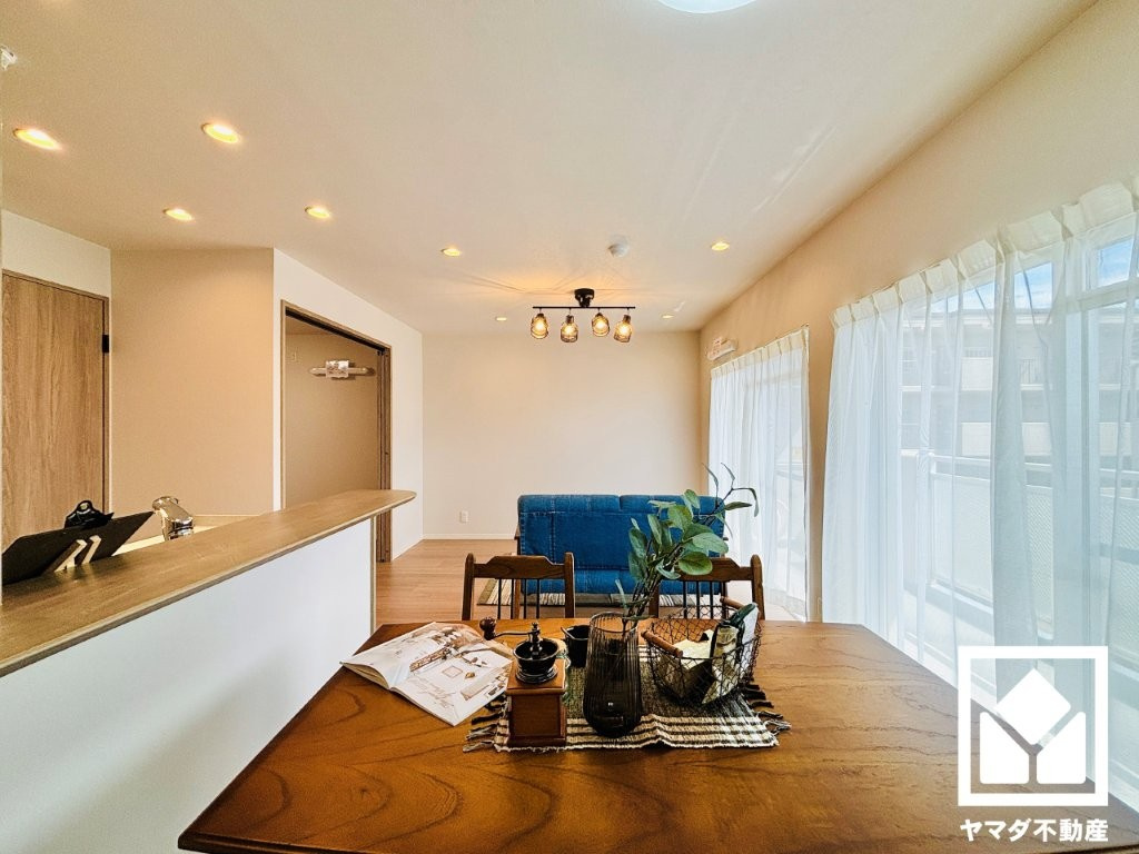 ペルル伏見桃山の居間・リビング