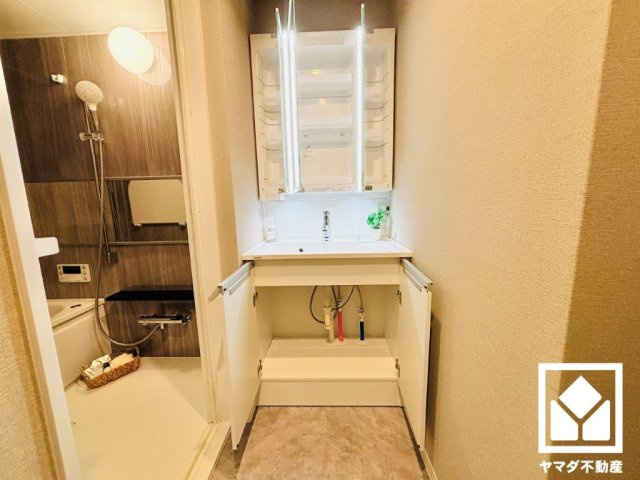 ペルル伏見桃山の独立洗面台