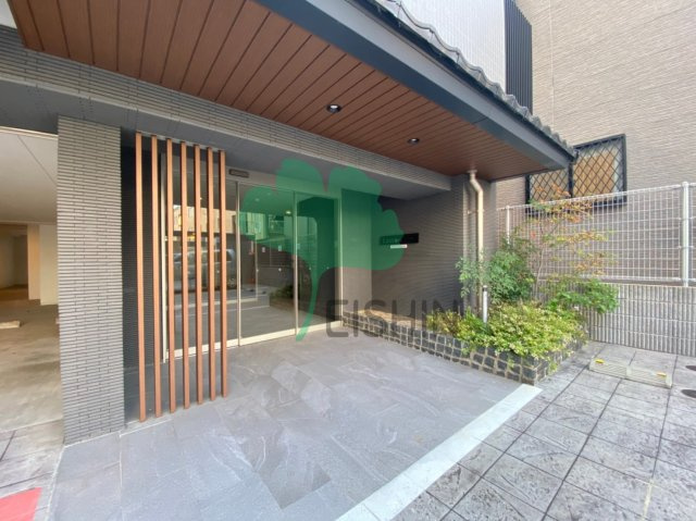 ラクラス呉服町のエントランス