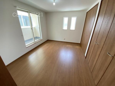 【洋室】 | 前橋市表町2期 1号棟 | ２面採光の明るい洋室です。