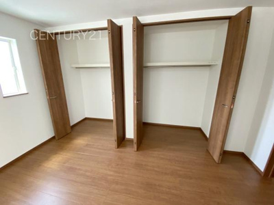 【収納】 | 前橋市表町2期 1号棟 | ハンガーパイプ付きクローゼットです。