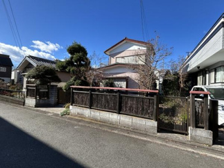 【外観】 | 敷地面積はゆとりの62坪超！二世帯住宅、ガーデニングetc、用途多彩な広々敷地。