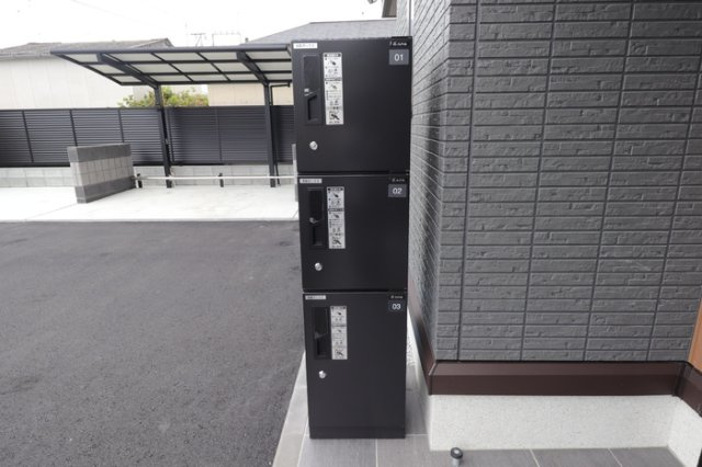 D-ROOM　FIRST　大善寺駅前のその他共用部分|宅配BOX付きで不在時の荷物の受け取りに便利です☆