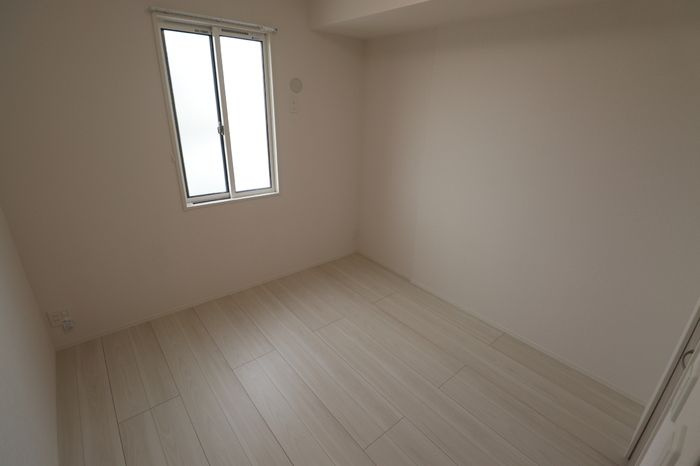 D-ROOM　FIRST　大善寺駅前の寝室|クローゼット付の洋室です☆