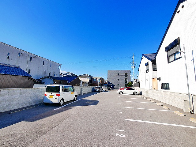 やましんモータープールの駐車場