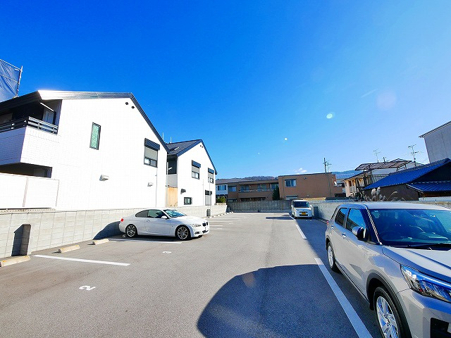 やましんモータープールの駐車場