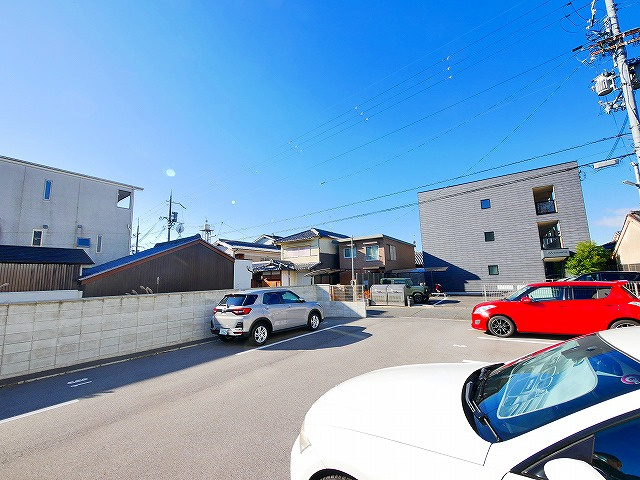 やましんモータープールの駐車場