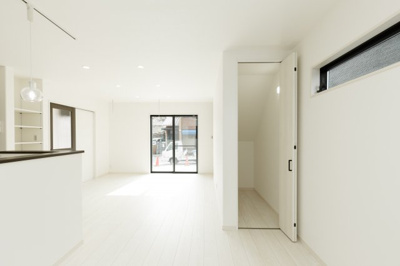 【収納】 | 長行西三丁目1番10号（B-20)