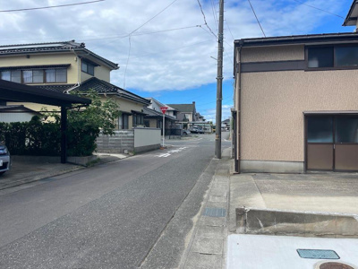 【前面道路含む現地写真】 | 酒田市東泉町建売住宅【Z空調】 | 前面道路になります。
